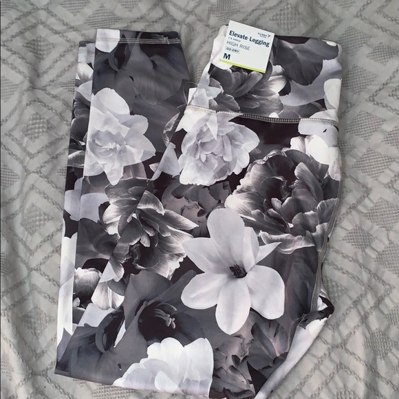 Leggings - Picture 2 of 3